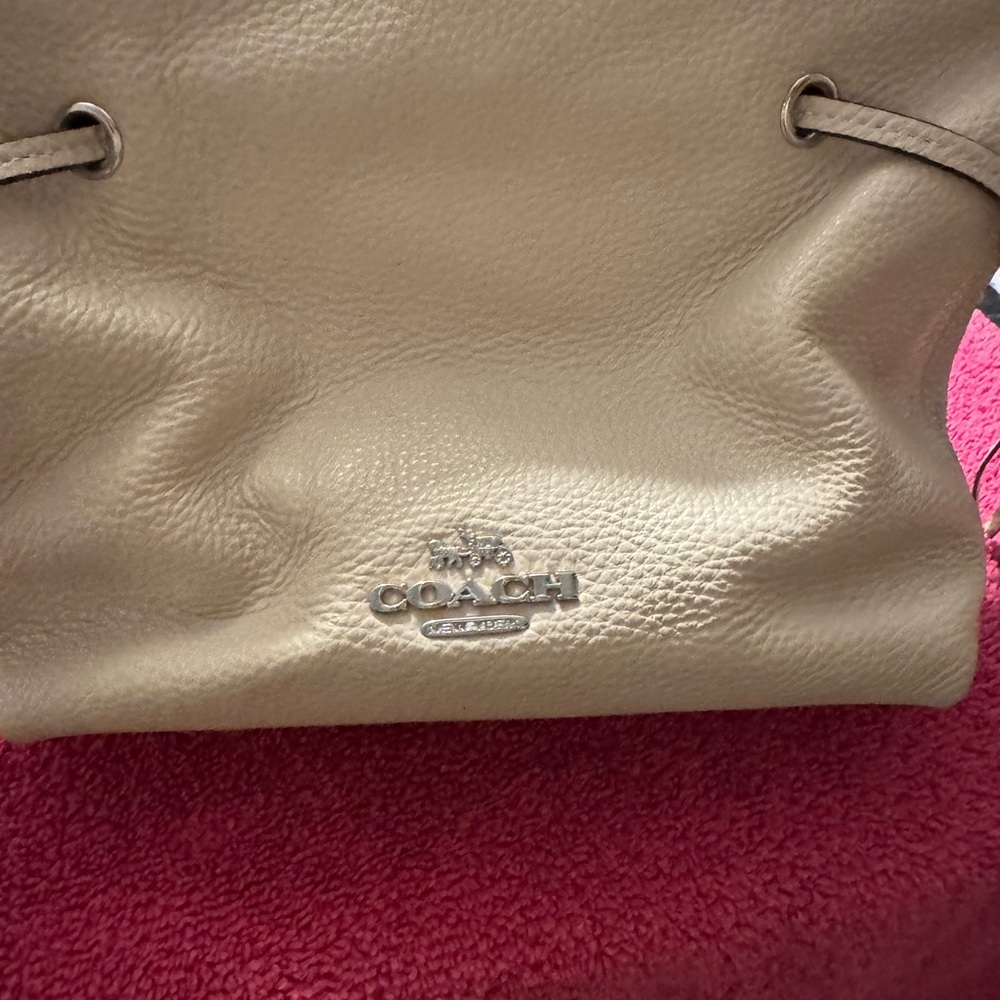 Coach Beige Leather Shoulder Bag
